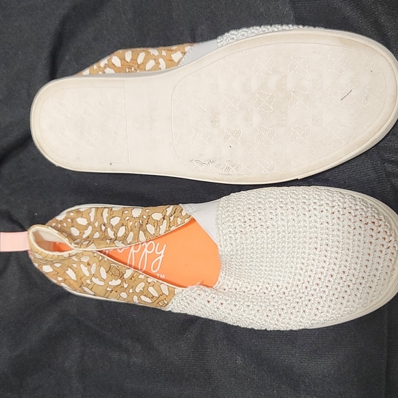 Poppy slip ons - Picture 4 of 4